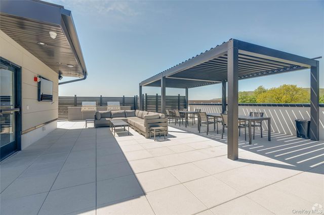 15 Washington Avenue 407, Suffern, NY 10901