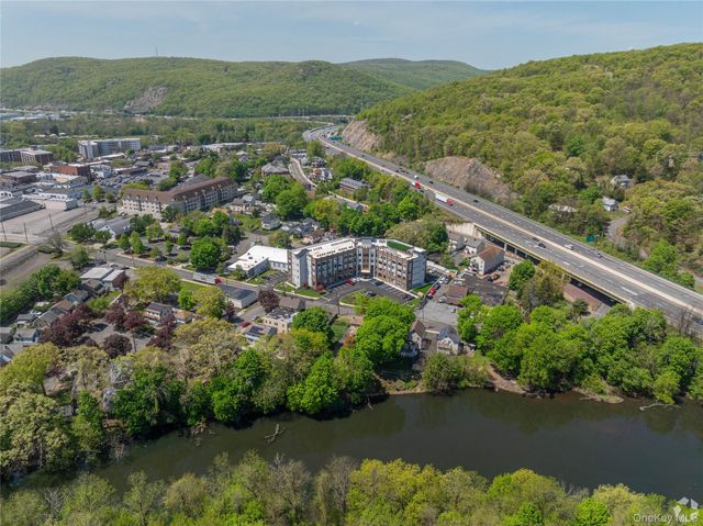 15 Washington Avenue 407, Suffern, NY 10901