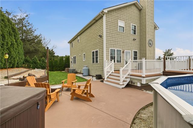 42 Lewis Street, Tiverton, RI 02878