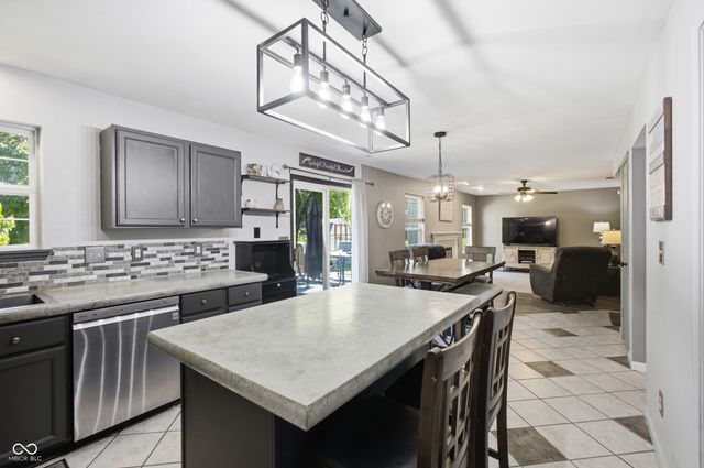6448 Whitaker Farms Drive, Indianapolis, IN 46237