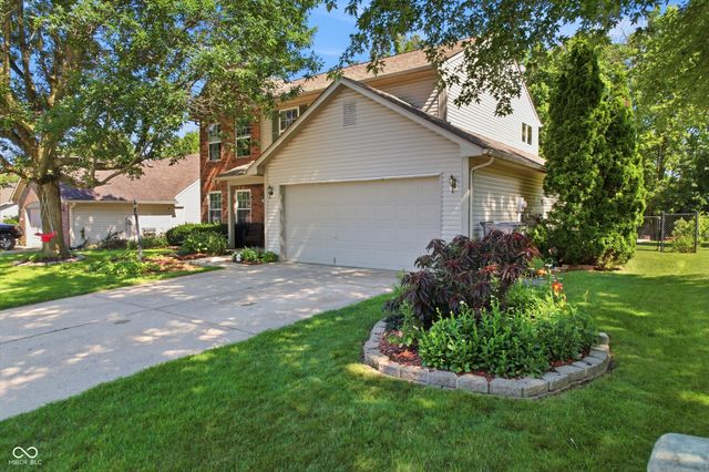 6448 Whitaker Farms Drive, Indianapolis, IN 46237