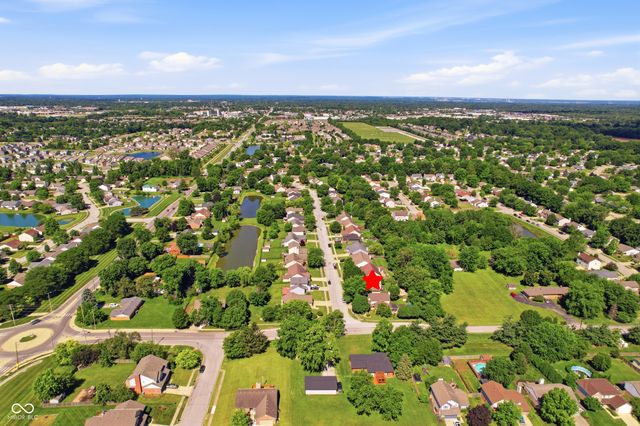 6448 Whitaker Farms Drive, Indianapolis, IN 46237