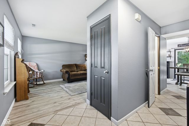 6448 Whitaker Farms Drive, Indianapolis, IN 46237