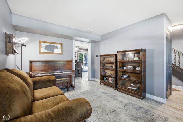 6448 Whitaker Farms Drive, Indianapolis, IN 46237