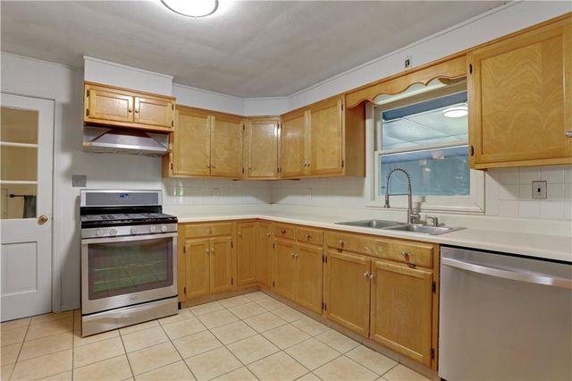 2315 NE 37th Terrace, Kansas City, MO 64116