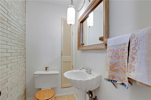 2315 NE 37th Terrace, Kansas City, MO 64116