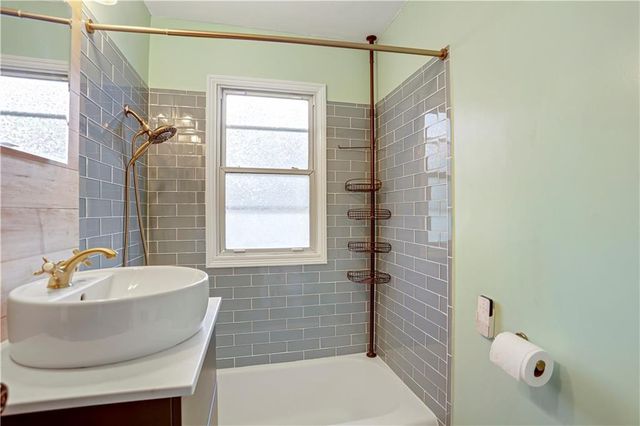 2315 NE 37th Terrace, Kansas City, MO 64116
