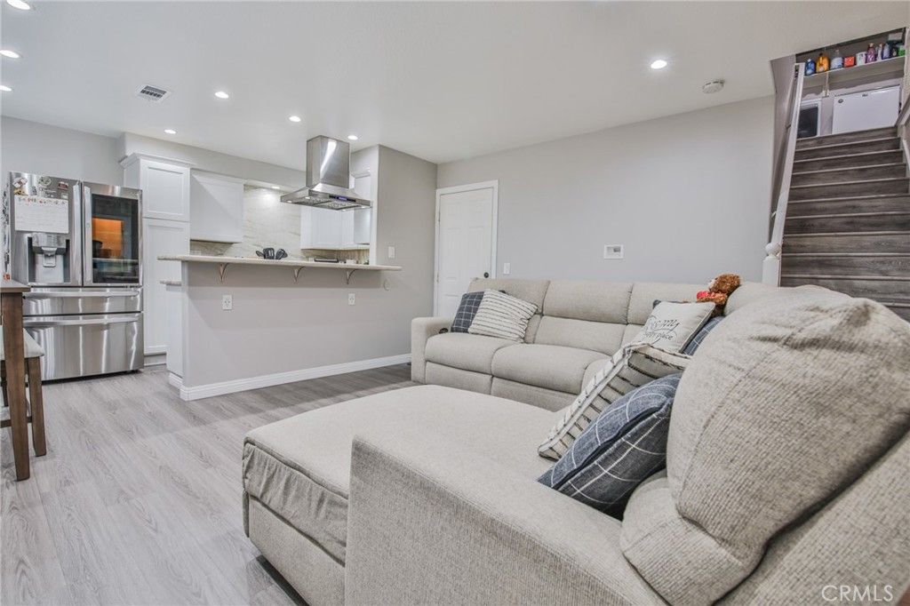9201 Florence 102, Downey, CA 90240 — photo 2