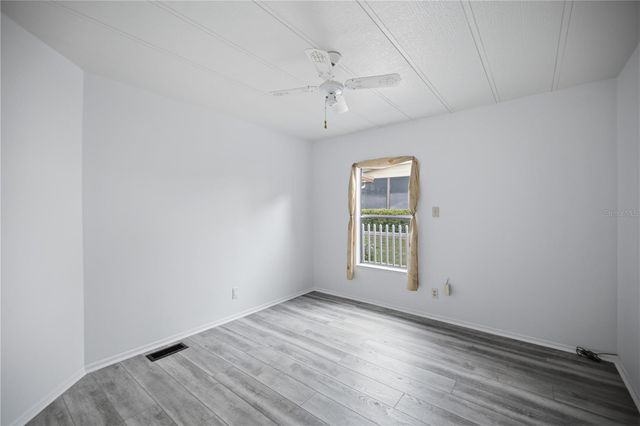 728 TRUMAN AVENUE, Lady Lake, FL 32159