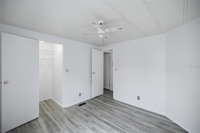 728 TRUMAN AVENUE, Lady Lake, FL 32159