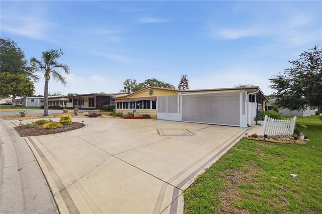 728 TRUMAN AVENUE, Lady Lake, FL 32159