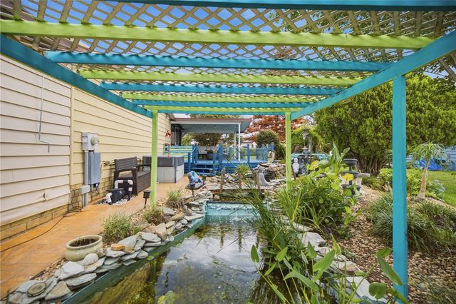 728 TRUMAN AVENUE, Lady Lake, FL 32159