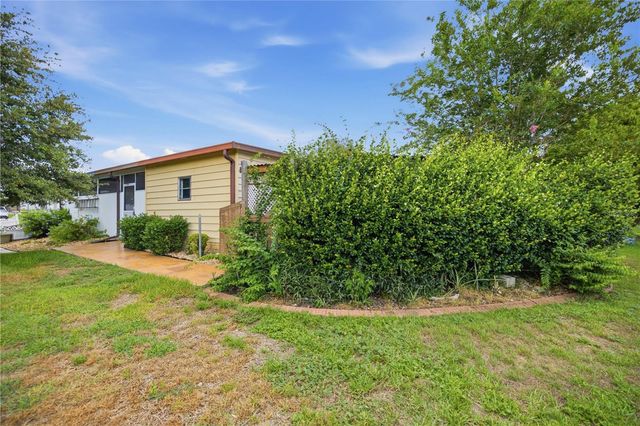 728 TRUMAN AVENUE, Lady Lake, FL 32159