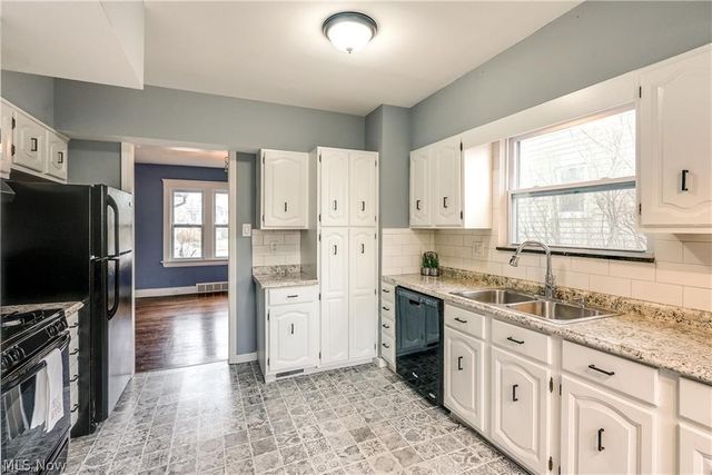 15400 Hilliard Road, Lakewood, OH 44107