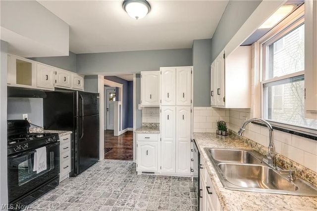 15400 Hilliard Road, Lakewood, OH 44107