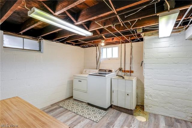 15400 Hilliard Road, Lakewood, OH 44107