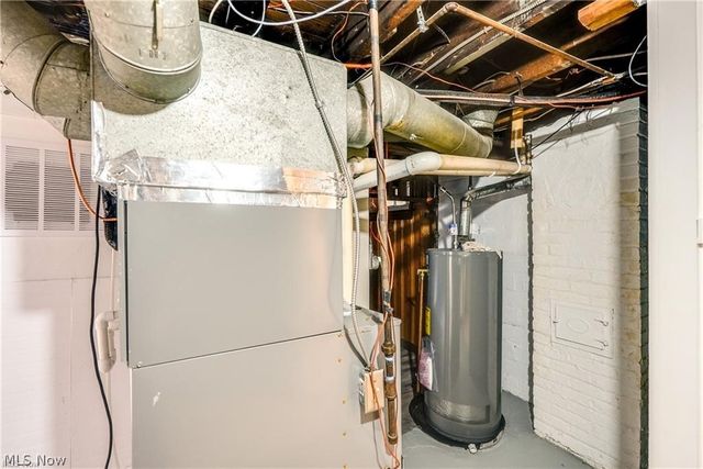 15400 Hilliard Road, Lakewood, OH 44107