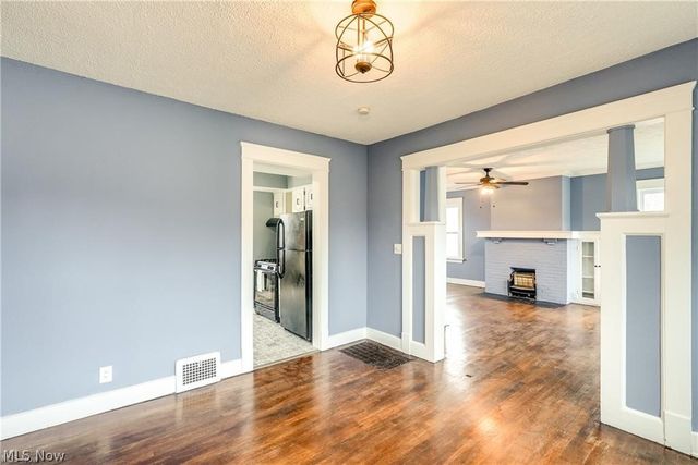 15400 Hilliard Road, Lakewood, OH 44107