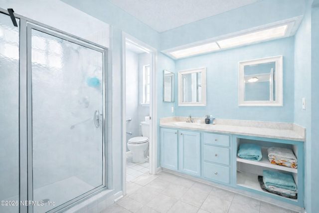 8226 LAKE WOODBOURNE Drive E, Jacksonville, FL 32217