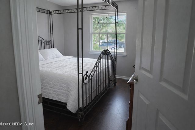 8226 LAKE WOODBOURNE Drive E, Jacksonville, FL 32217