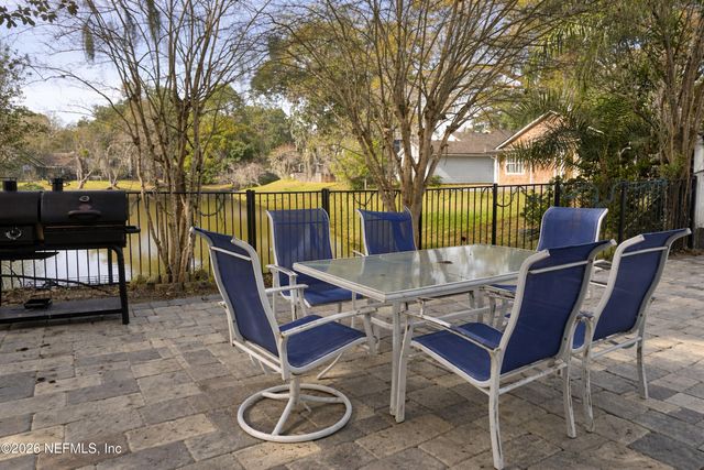 8226 LAKE WOODBOURNE Drive E, Jacksonville, FL 32217