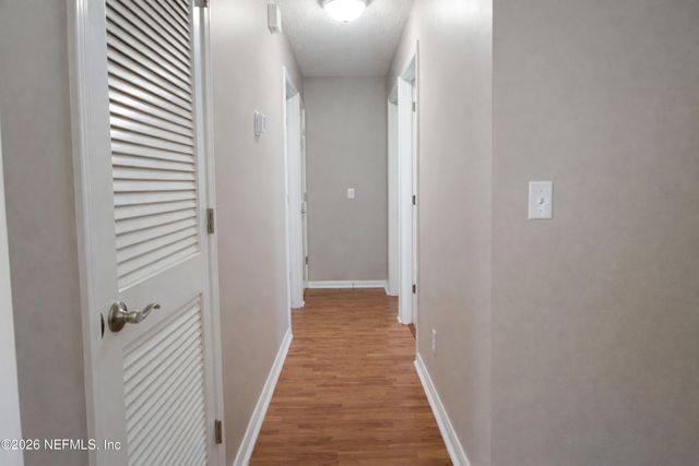 8226 LAKE WOODBOURNE Drive E, Jacksonville, FL 32217