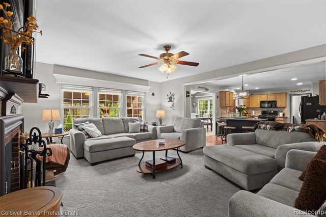 17943 Salinas River Way, Macomb, MI 48042