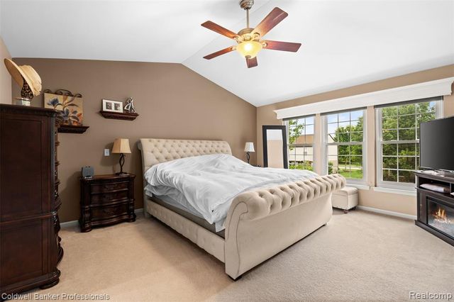 17943 Salinas River Way, Macomb, MI 48042