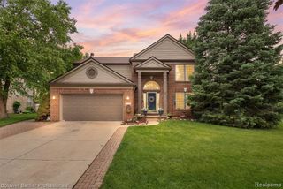 17943 Salinas River Way, Macomb, MI 48042