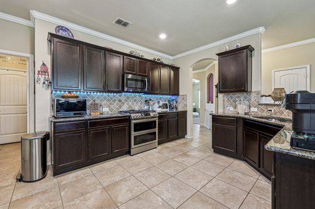 1332 Foxglove Lane, Burleson, TX 76028