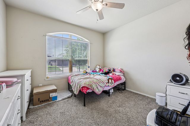 1332 Foxglove Lane, Burleson, TX 76028