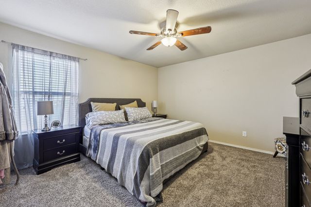 1332 Foxglove Lane, Burleson, TX 76028