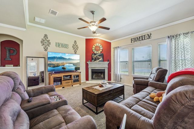 1332 Foxglove Lane, Burleson, TX 76028