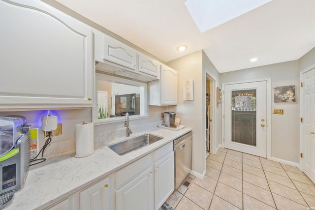 9722 Rabbit Run Drive, Newburgh, IN 47630
