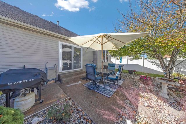 9722 Rabbit Run Drive, Newburgh, IN 47630