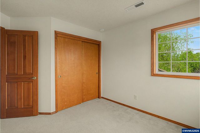 2520 NW PINEHURST Dr, Mcminnville, OR 97128