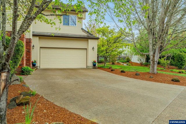 2520 NW PINEHURST Dr, Mcminnville, OR 97128