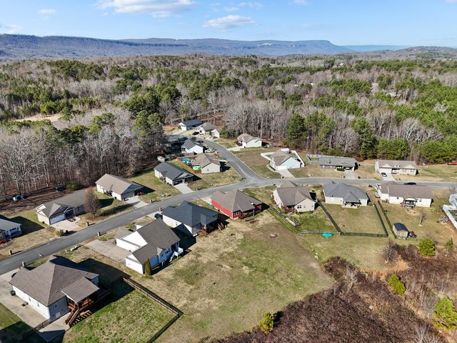 66 Cottage Crest Court, Chickamauga, GA 30707