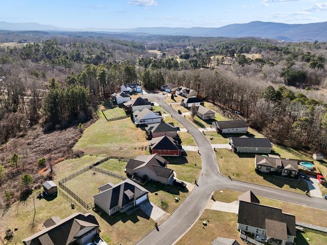 66 Cottage Crest Court, Chickamauga, GA 30707