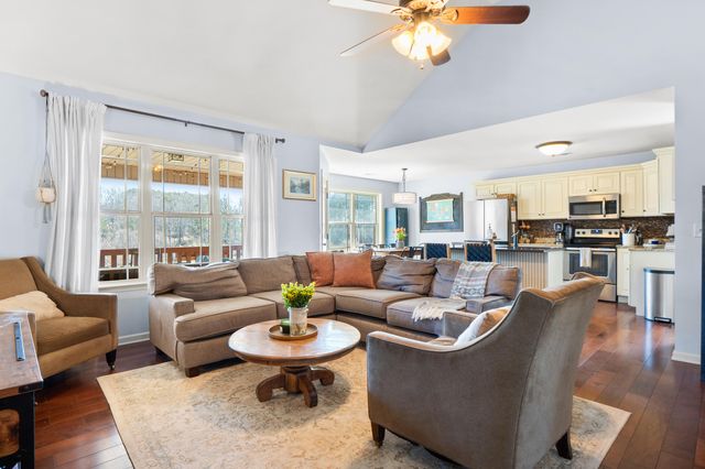 66 Cottage Crest Court, Chickamauga, GA 30707