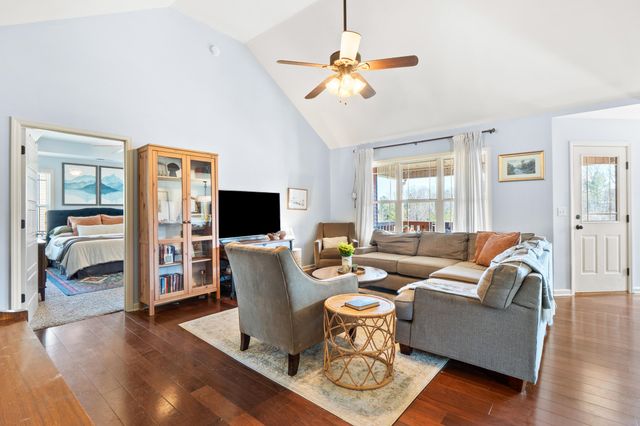 66 Cottage Crest Court, Chickamauga, GA 30707