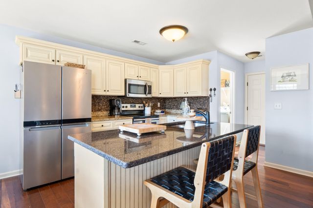 66 Cottage Crest Court, Chickamauga, GA 30707