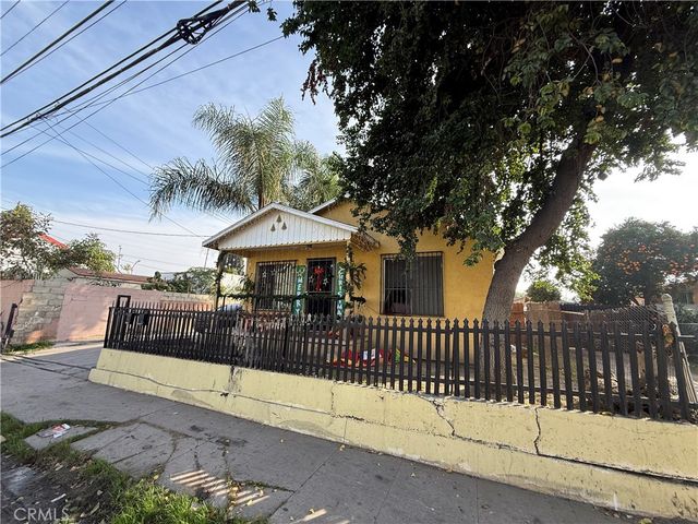 1832 E 108th 2, Los Angeles, CA 90059