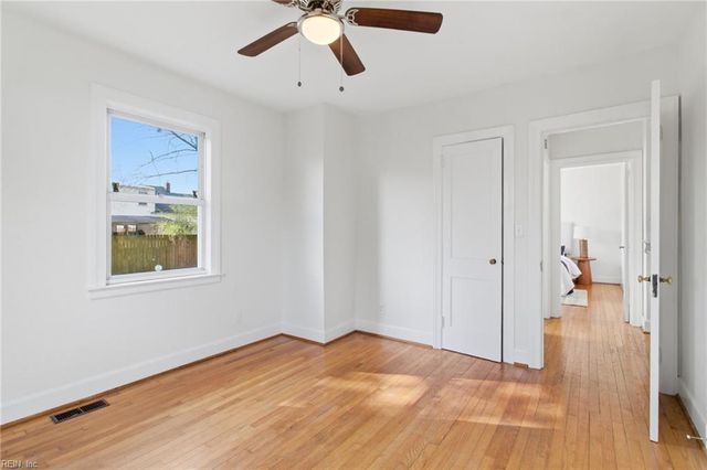 3821 Lenoir CIR, Norfolk, VA 23513