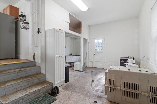 3821 Lenoir CIR, Norfolk, VA 23513