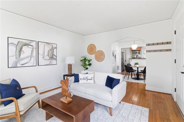 3821 Lenoir CIR, Norfolk, VA 23513