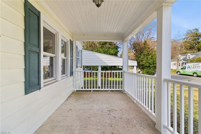 3821 Lenoir CIR, Norfolk, VA 23513