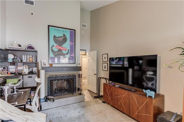 6381 E Deerhollow Way, Peachtree Corners, GA 30092