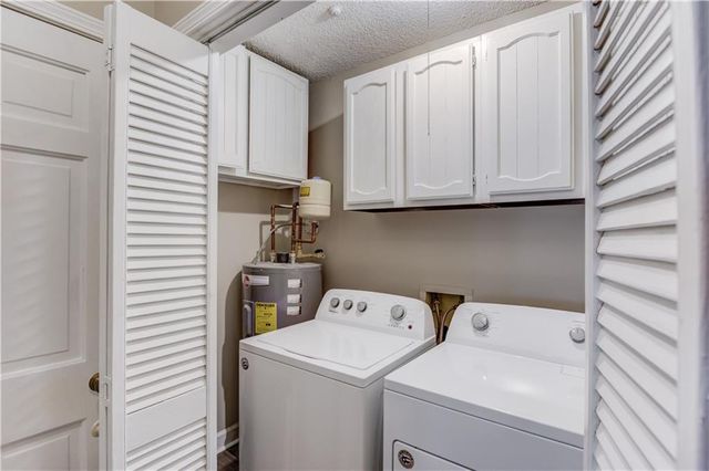 6381 E Deerhollow Way, Peachtree Corners, GA 30092