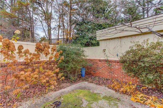 6381 E Deerhollow Way, Peachtree Corners, GA 30092